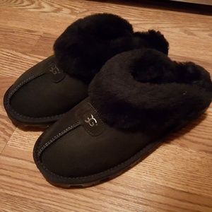 Ugg Women's Coquette Black Sheepskin Slippers